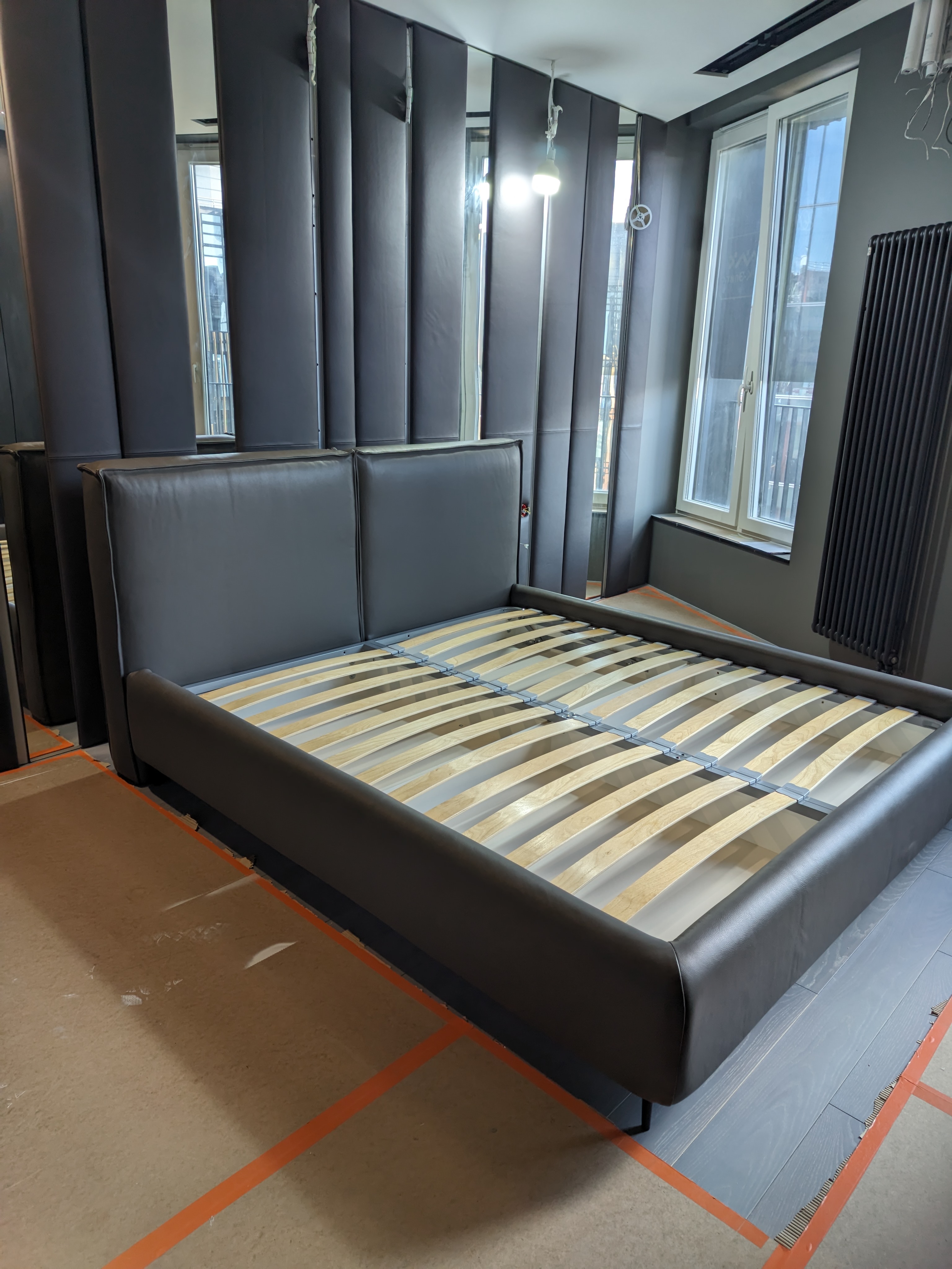 Кровать LOFT + мягкая стеновая панель SB770