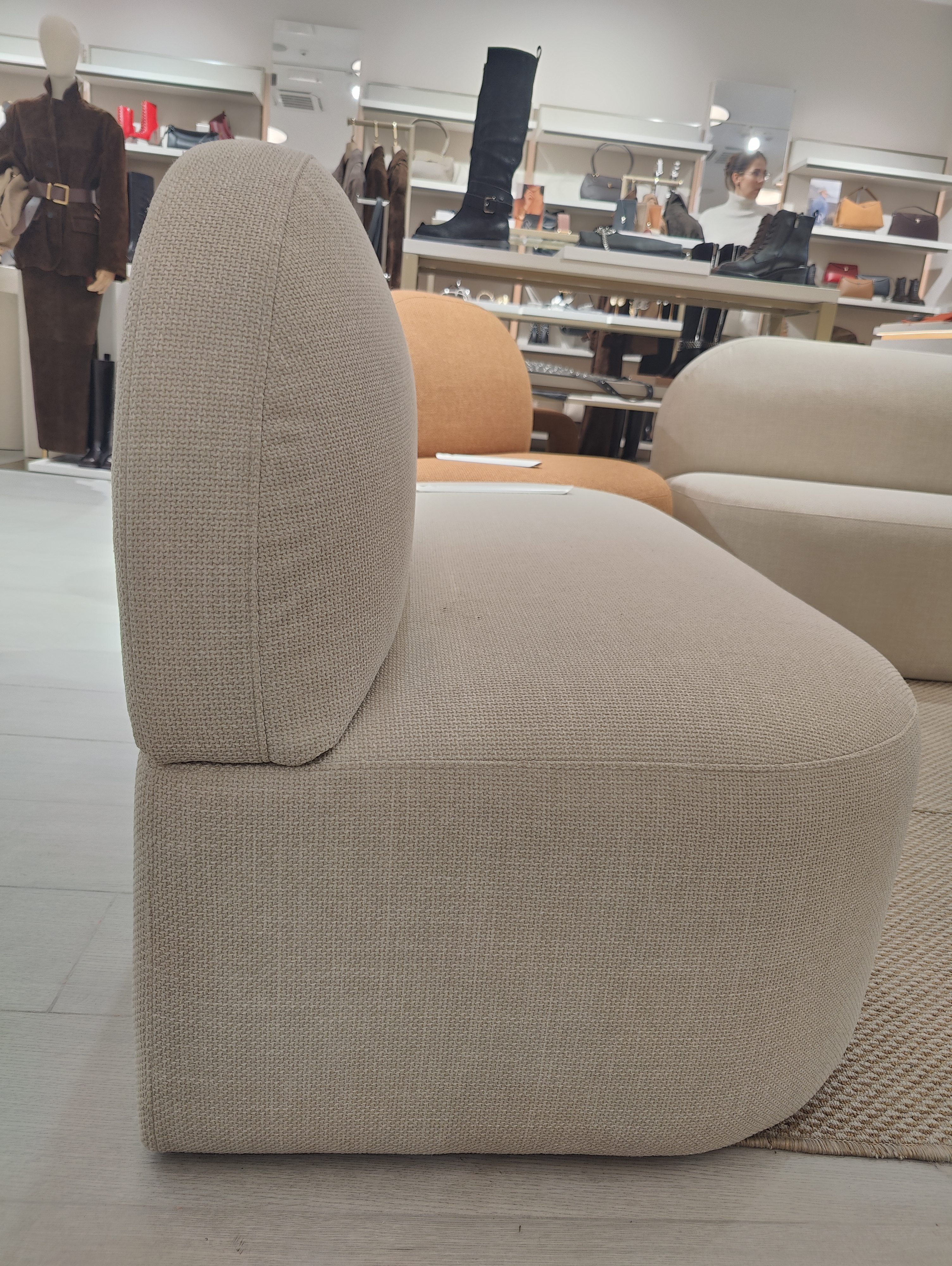 диван для магазина обуви по индивидуальным размерам спб