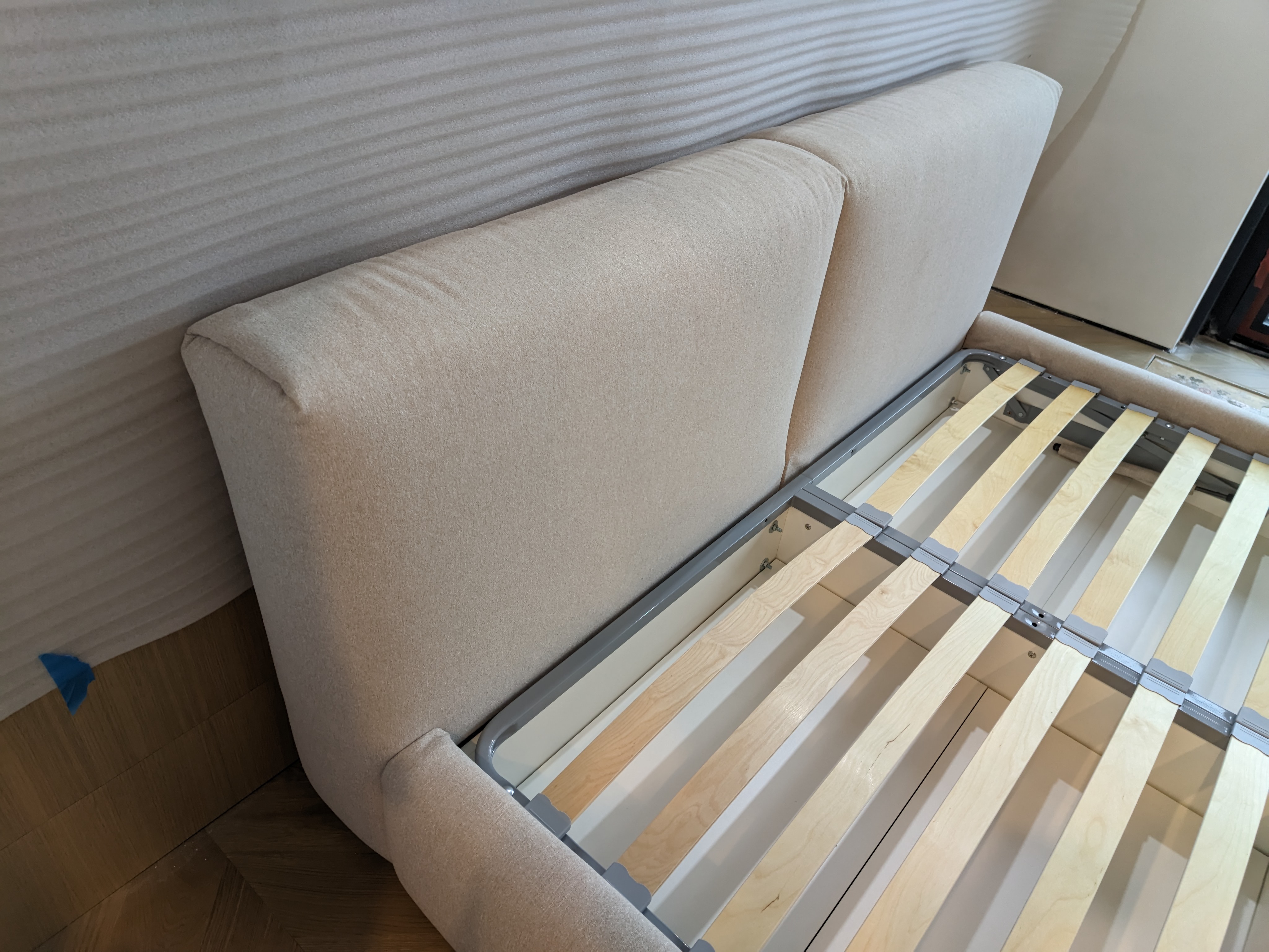 дизайнерская кровать на заказ luxury sofas