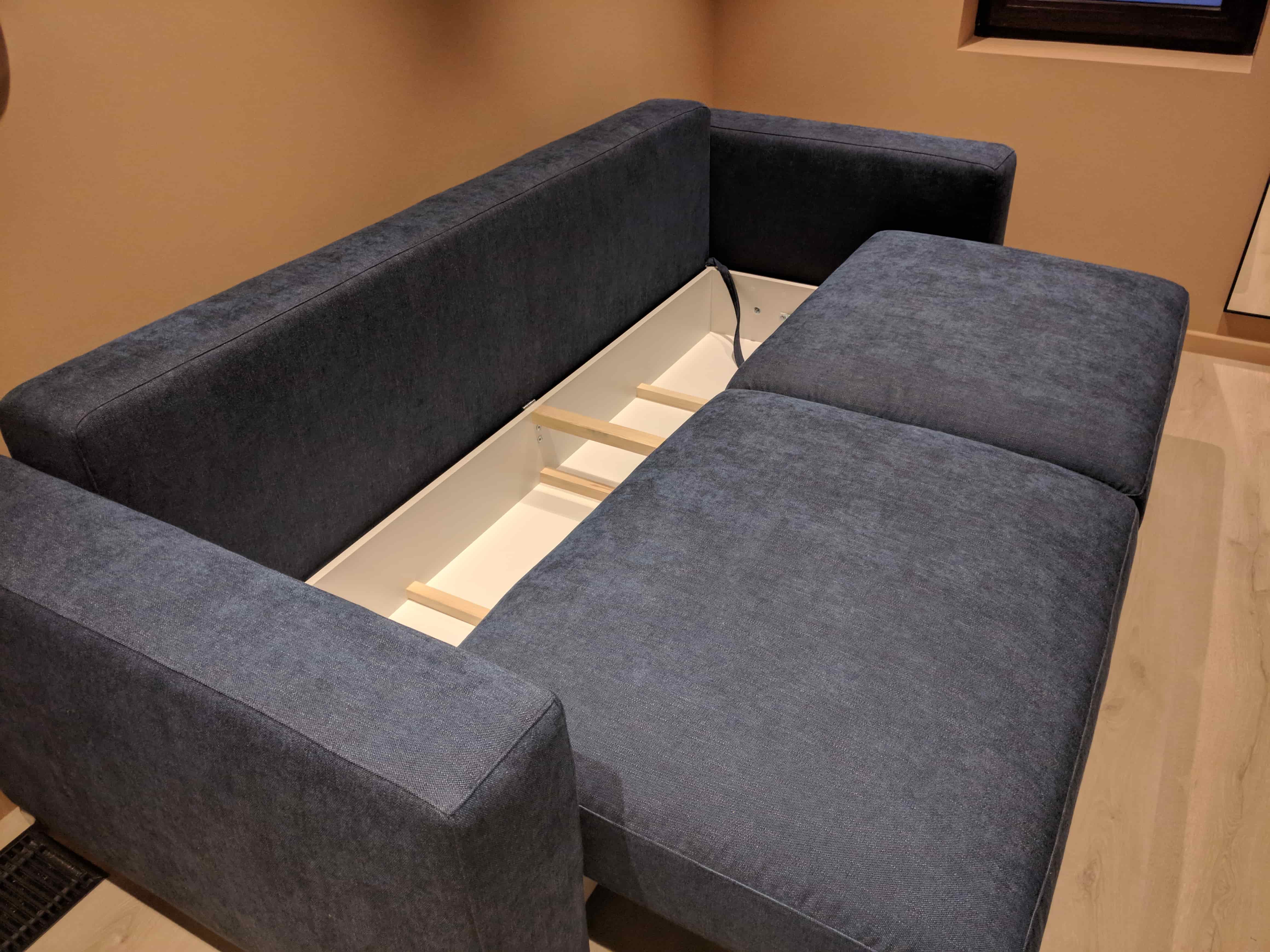 Диван с механизмом разложения спального места на заказ