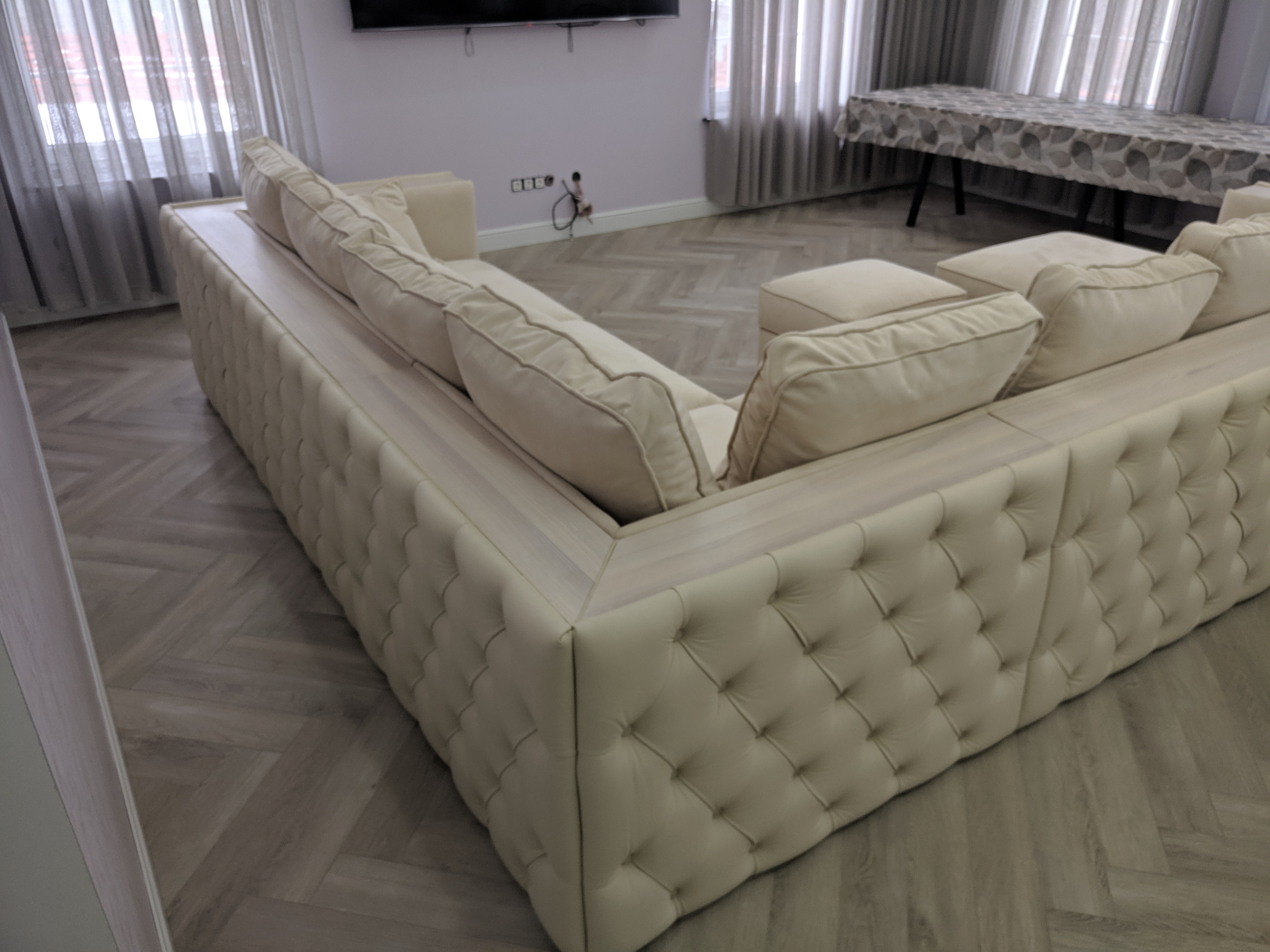 Диван LS675 на заказ 